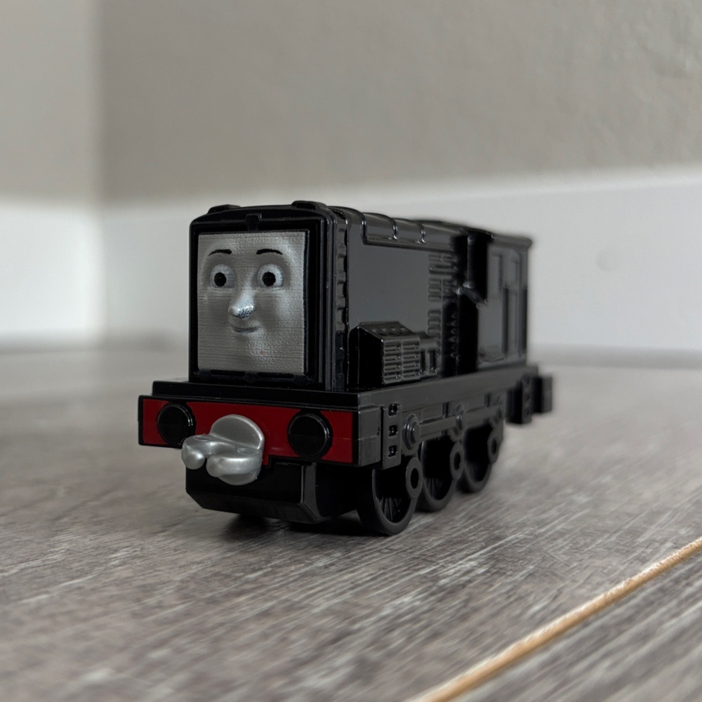 Thomas & Friends Diesel - Picture 2 of 8